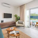 Auni Grey - Heated Pool - Rooftop - Seaview - Вилла