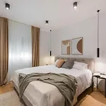 Auni Grey - Heated Pool - Rooftop - Seaview - Вилла