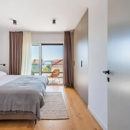 Auni Grey - Heated Pool - Rooftop - Seaview -