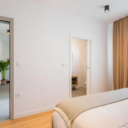 Auni Grey - Heated Pool - Rooftop - Seaview - * Kaštela