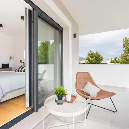 Auni Grey - Heated Pool - Rooftop - Seaview - Kaštela