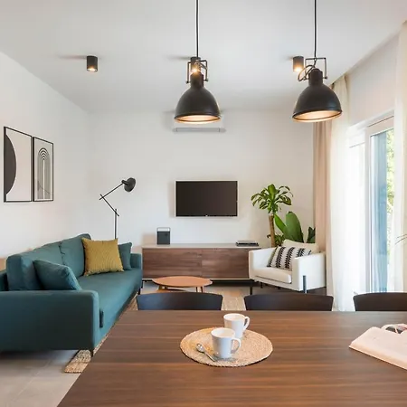 Vila Auni Grey - Heated Pool - Rooftop - Seaview -