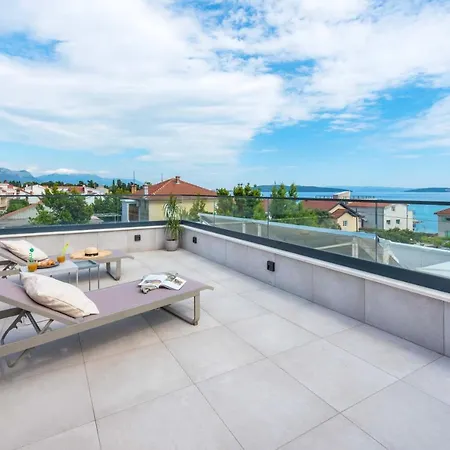 Auni Grey - Heated Pool - Rooftop - Seaview - Vila *