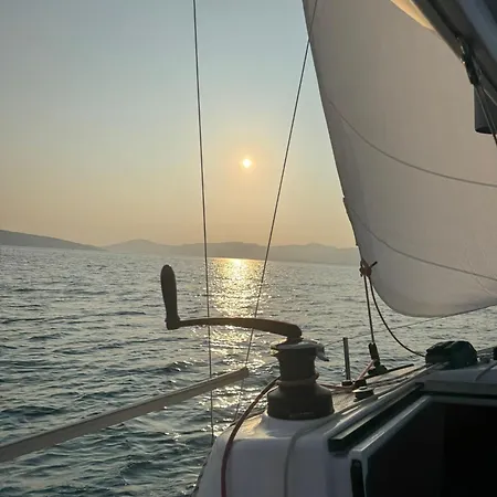 Auni Grey - Heated Pool - Rooftop - Seaview -