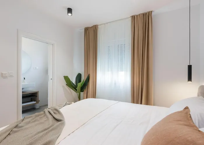 Auni Grey - Heated Pool - Rooftop - Seaview - Villa Kaštela