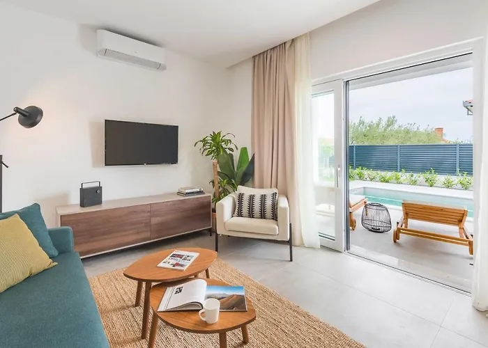 Auni Grey - Heated Pool - Rooftop - Seaview - Villa