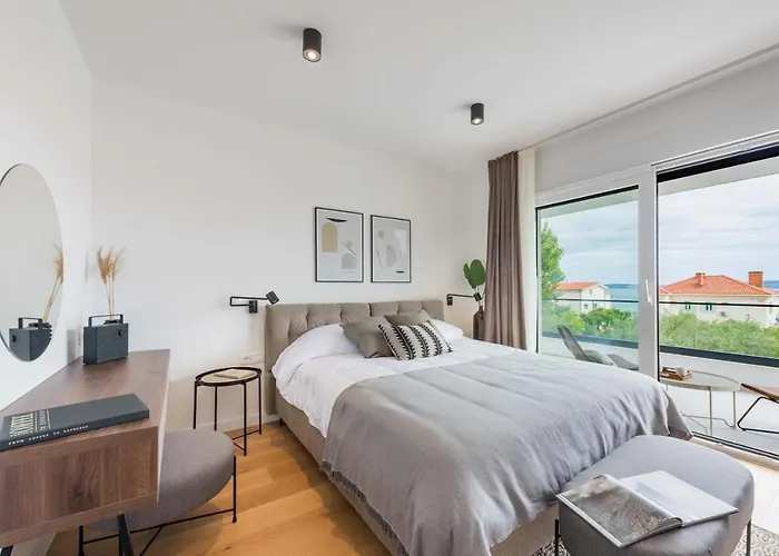 Auni Grey - Heated Pool - Rooftop - Seaview - Villa