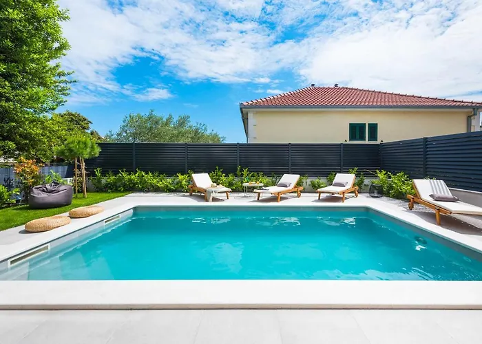 Villa Auni Grey - Heated Pool - Rooftop - Seaview - *